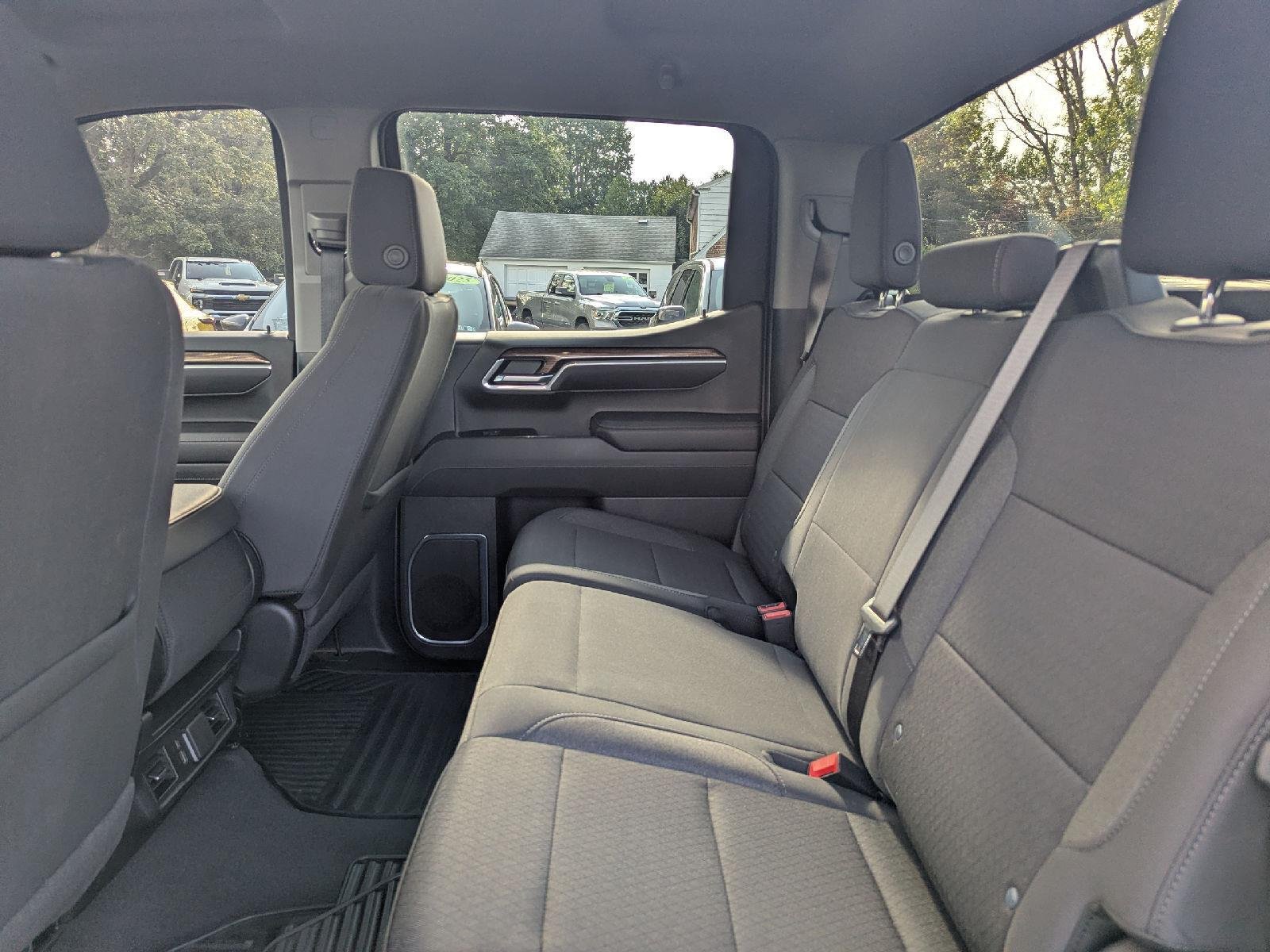 Used 2025 Riptide Blue Metallic Chevrolet LT image 25