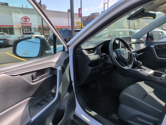 Used 2025 White Toyota LE image 11
