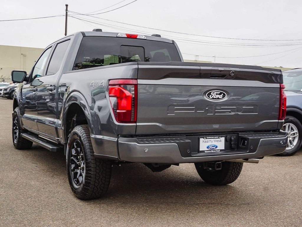 New 2026 Carbonized Gray Metallic Ford XLT image 4