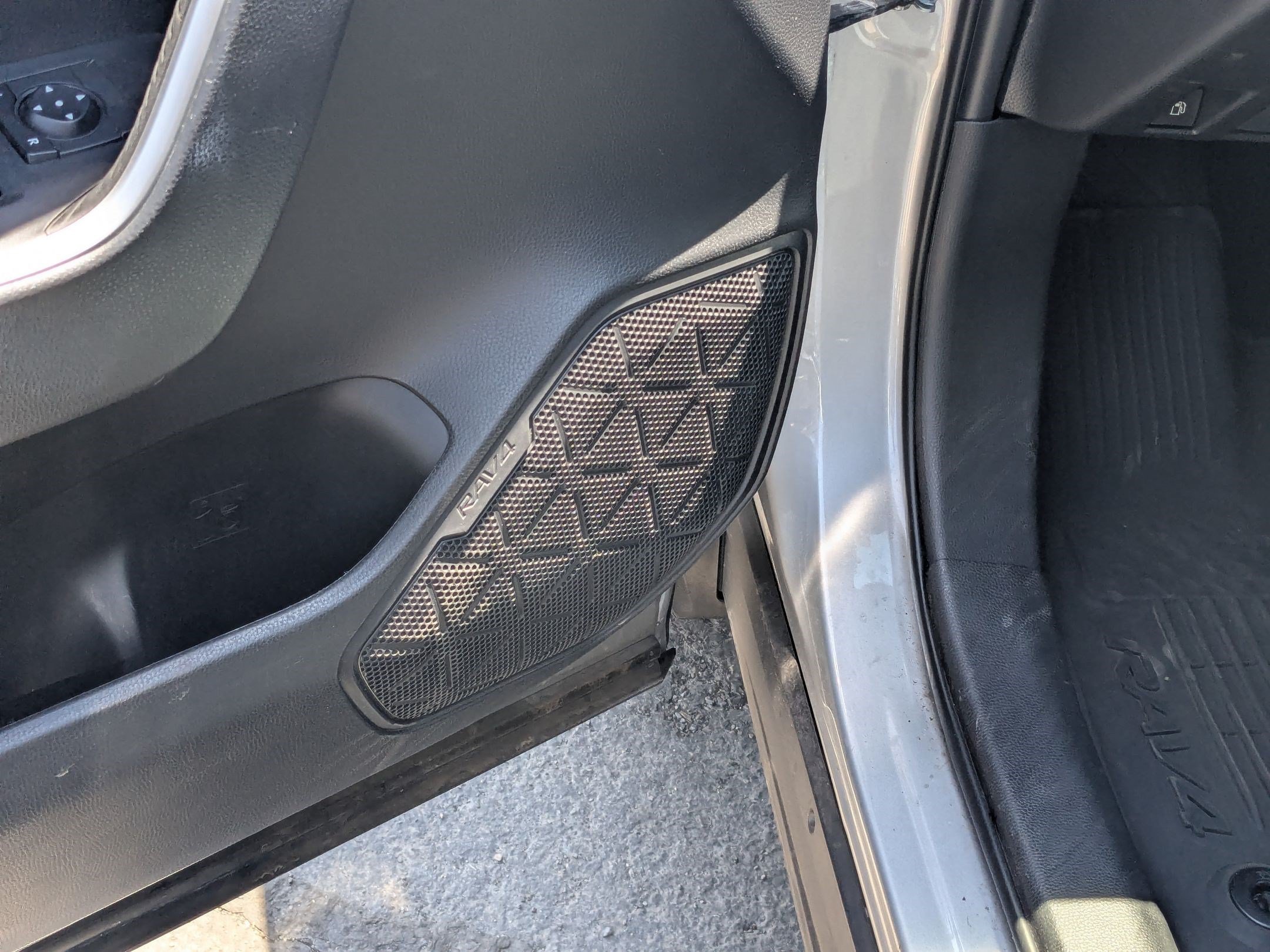 Used 2024 Midnight Black Metallic Toyota Hybrid XSE image 15