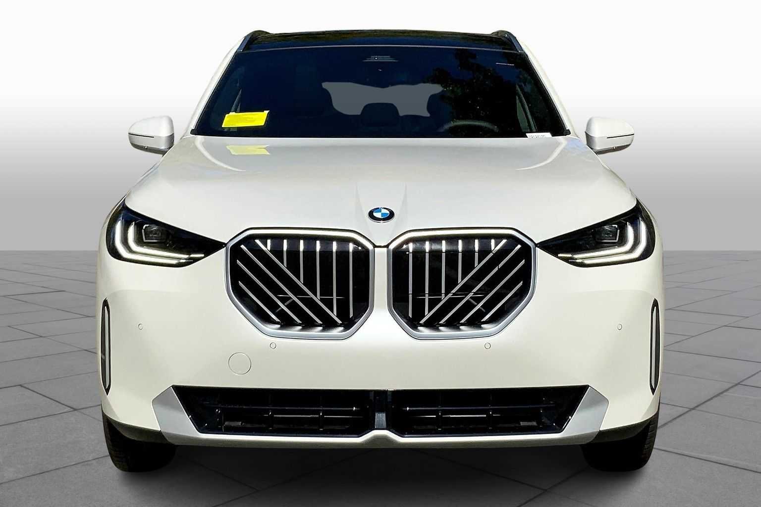 Used 2026 Mineral White Metallic BMW 30 xDrive image 3