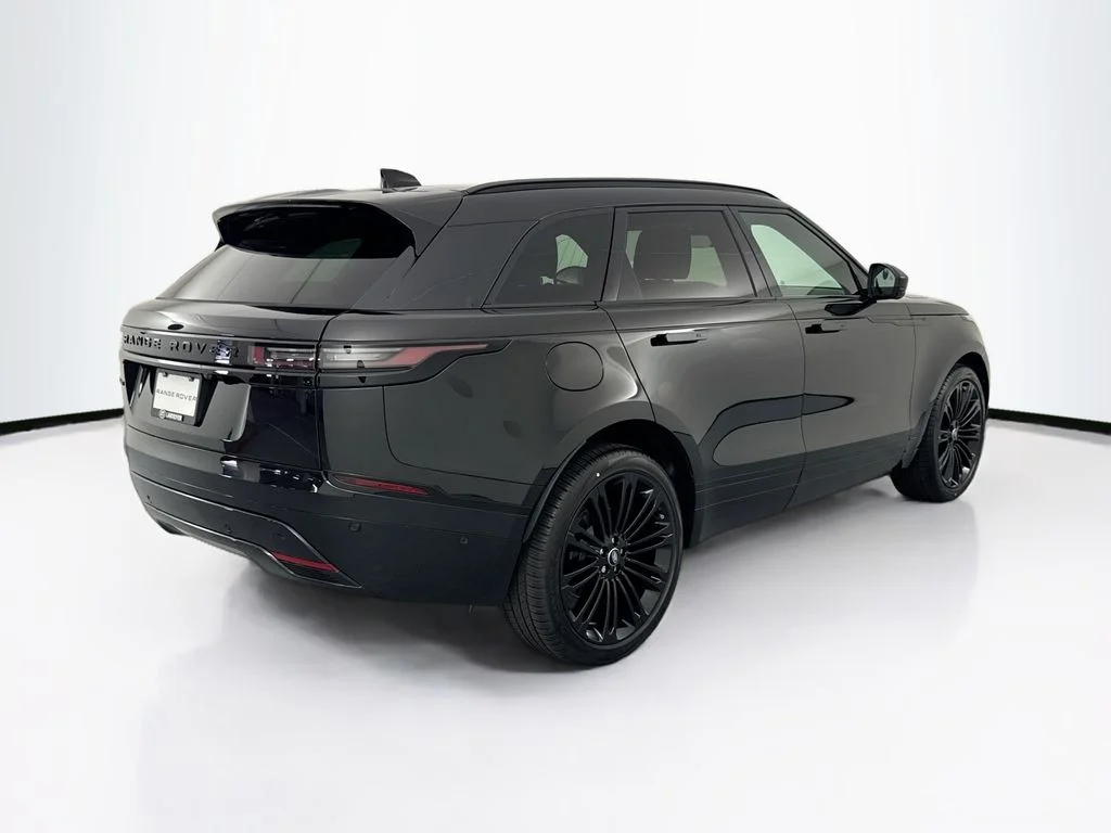 New 2026 Santorini Black Land Rover Autobiography image 5