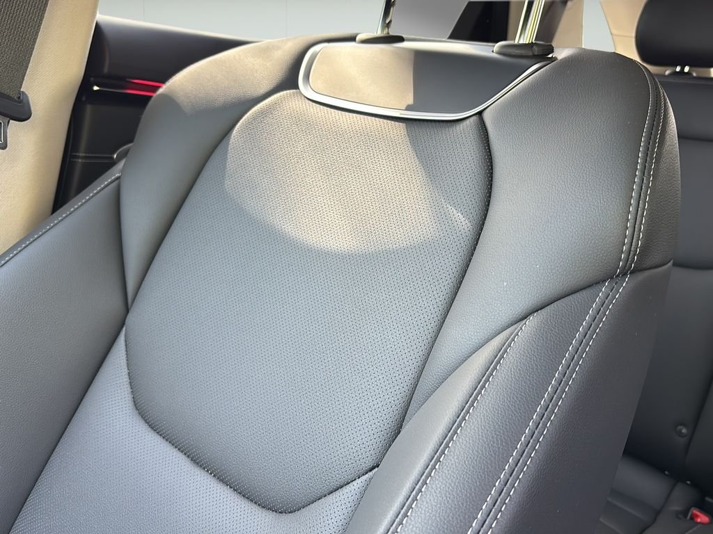 2026 GENESIS GV70 - Photo 40