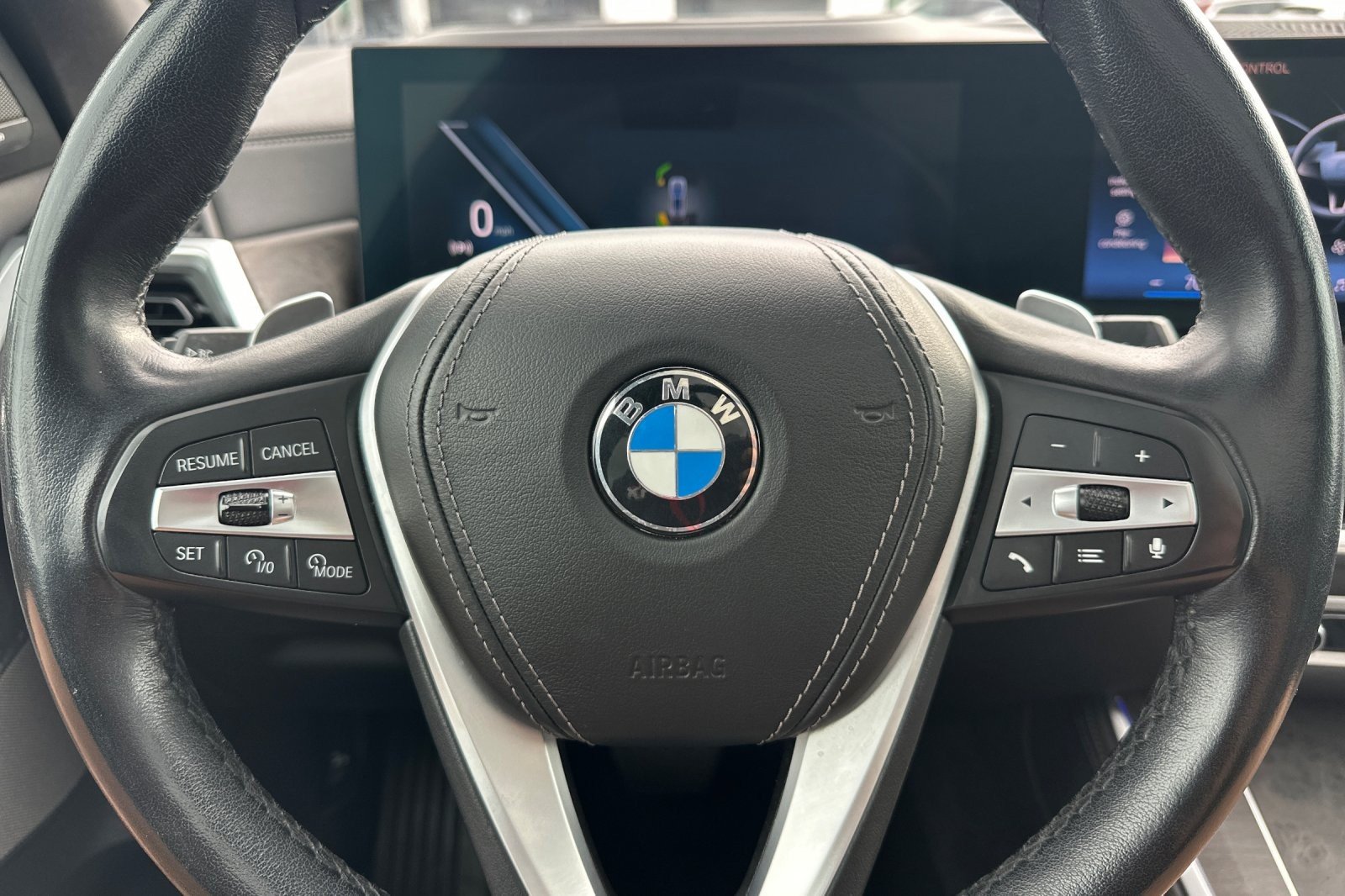 Used 2024 Skyscraper Grey Metallic BMW xDrive40i image 23