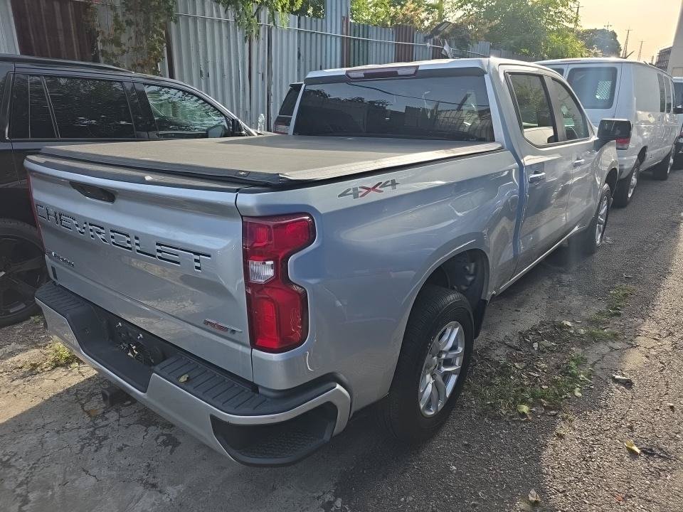 Used 2019 Silver Chevrolet RST image 8