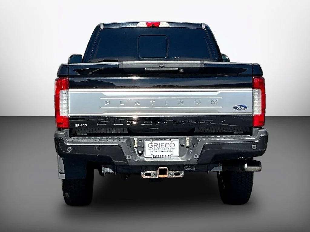 Used 2019 Black Metallic Ford Platinum image 6