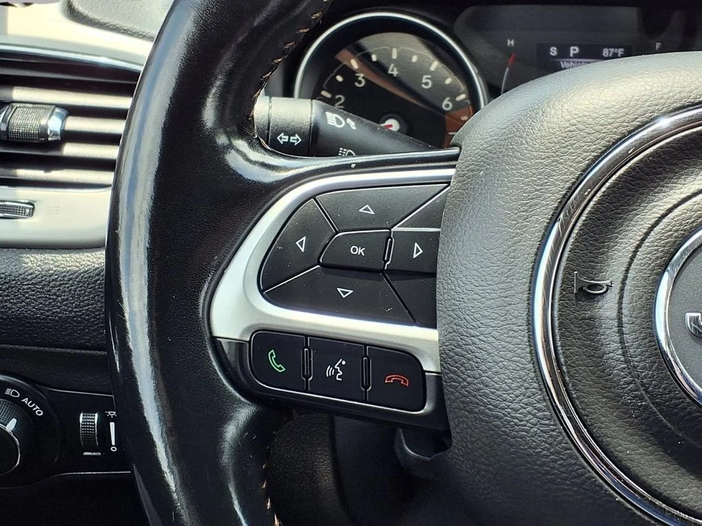 Certified Used 2020 Red Jeep Latitude image 13