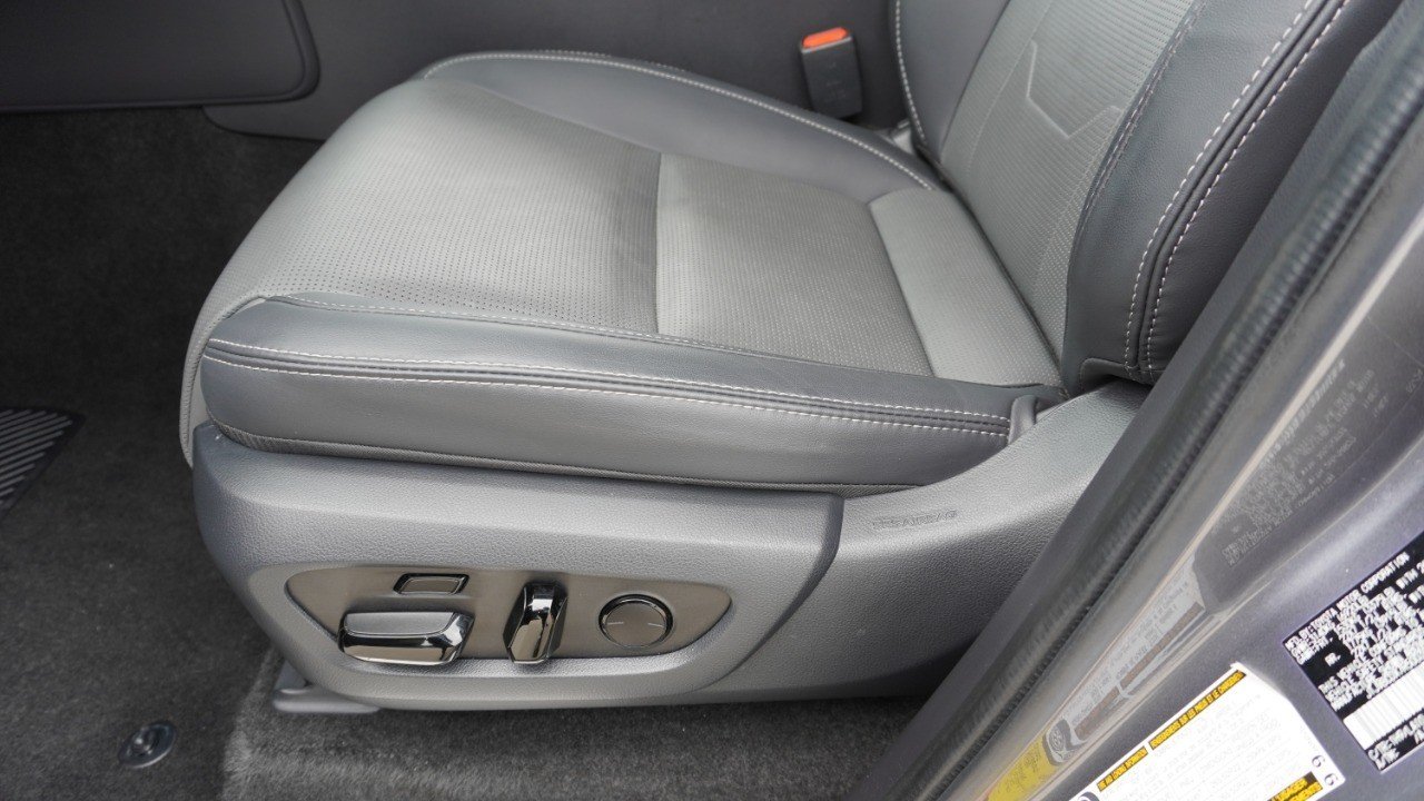 Used 2024 Gray Lexus GX 550 Luxury image 25