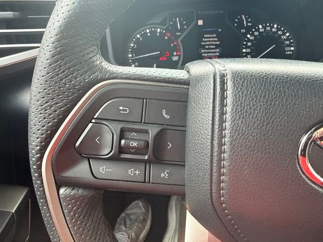 Used 2025  Toyota SR5 image 32