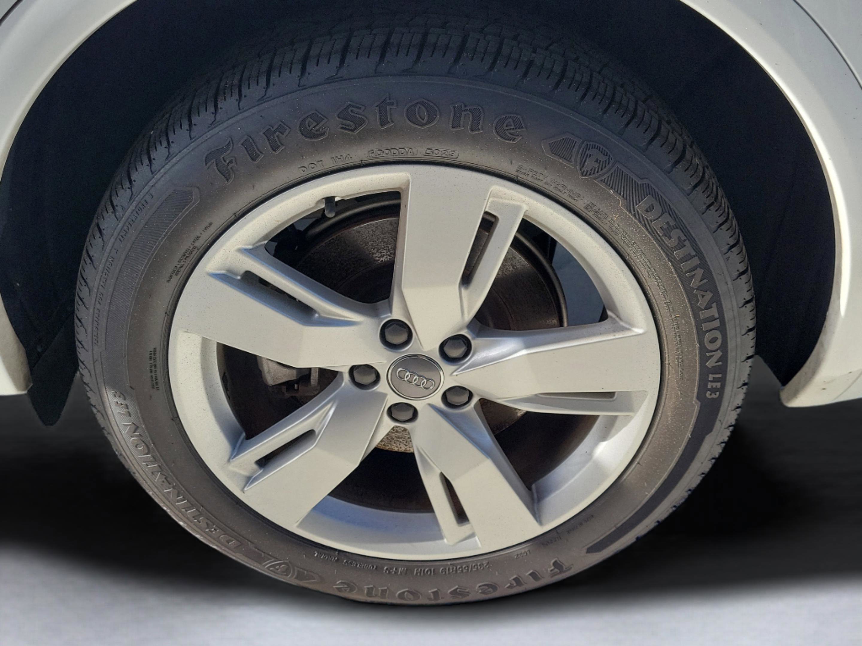 Used 2019  Audi Premium image 7