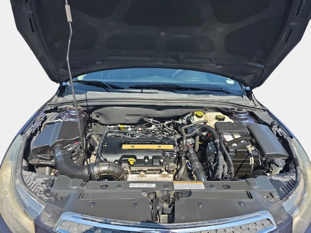 Used 2014 Blue Ray Metallic Chevrolet 1LT image 23