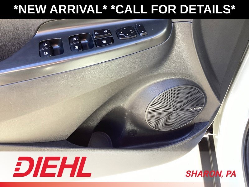 Used 2020 White Hyundai SEL Plus image 21