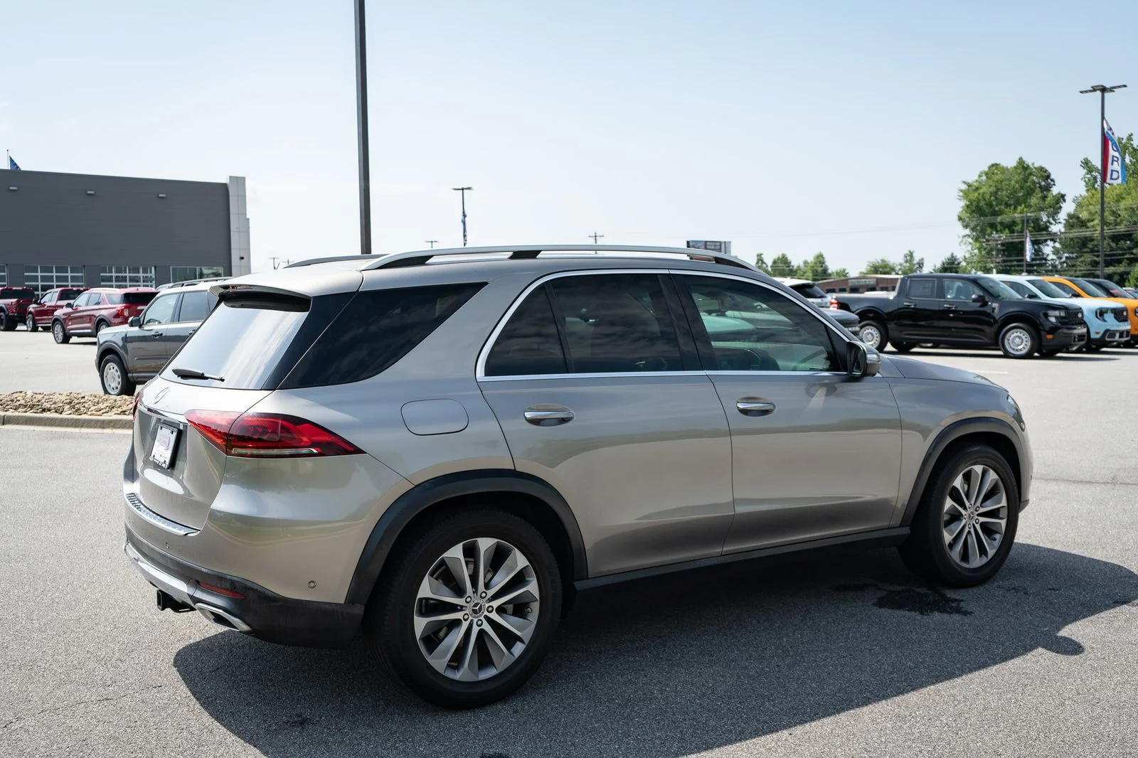 Used 2020 Silver Mercedes-Benz GLE 350 image 10