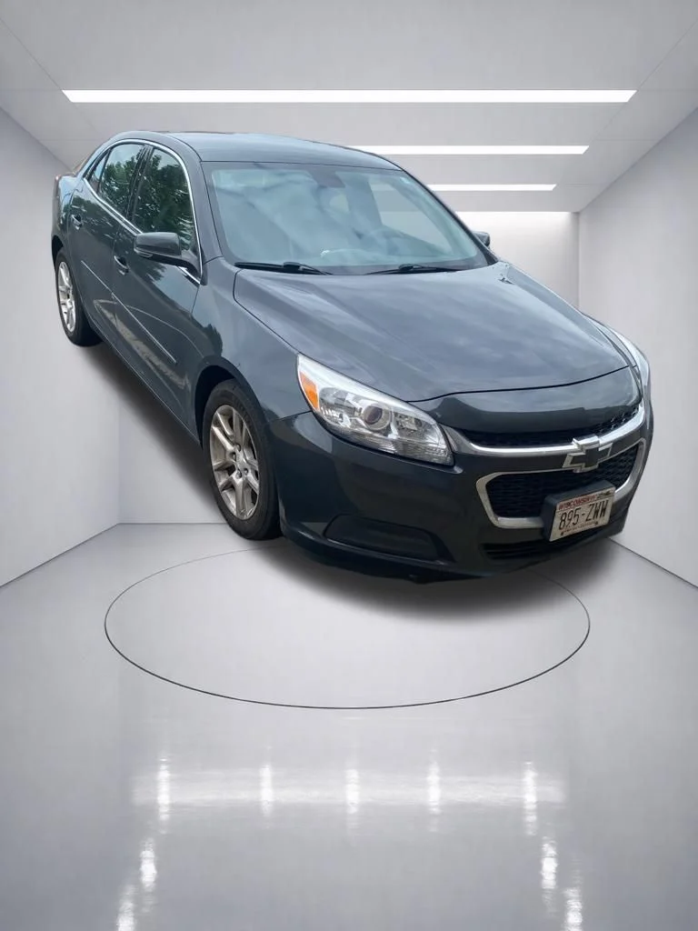Used 2015 Ashen Gray Metallic Chevrolet LT image 4
