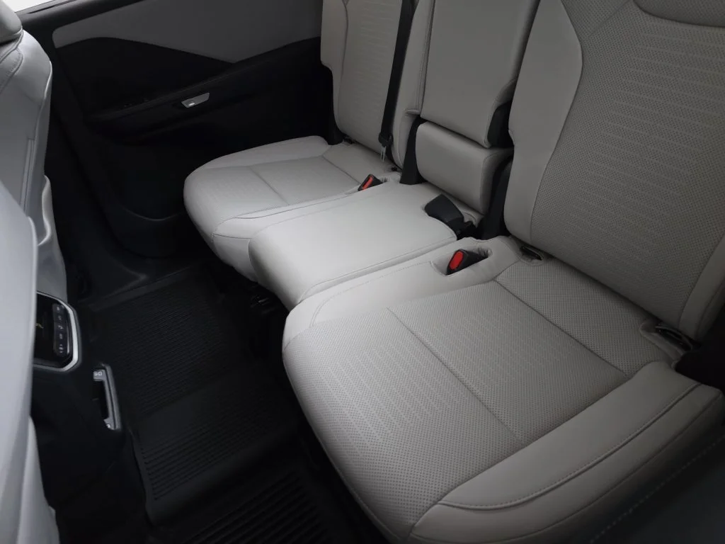 New 2026 Wind Chill Pearl Lexus AWD image 14