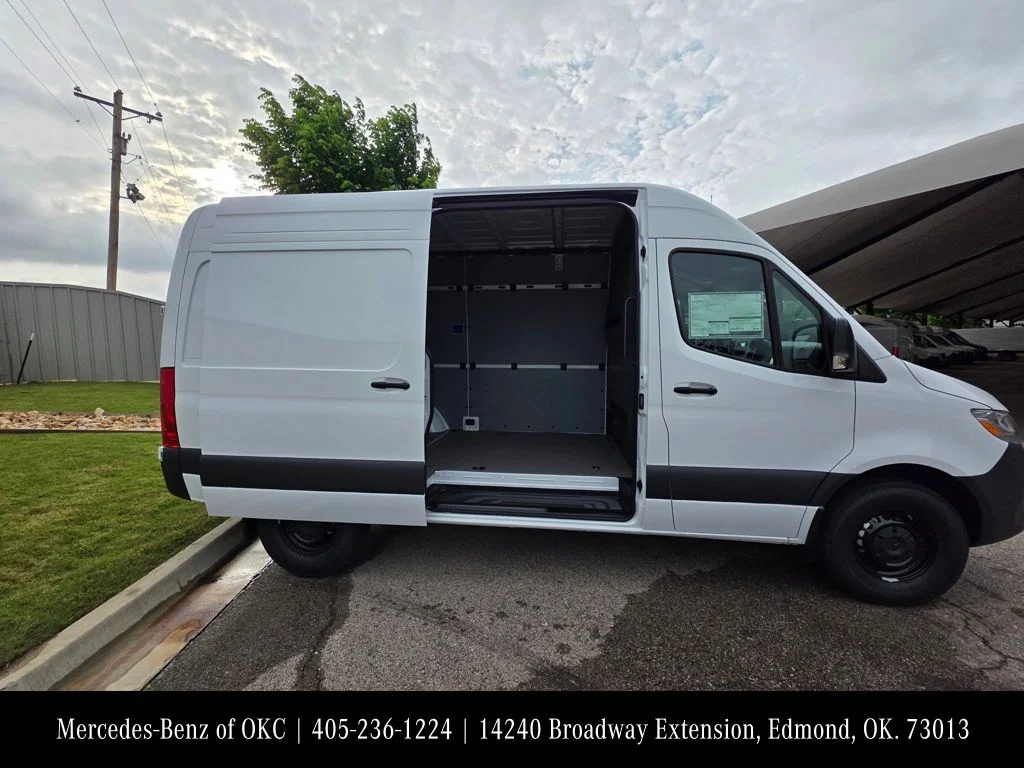 New 2026 White Mercedes-Benz Cargo 144 WB image 4