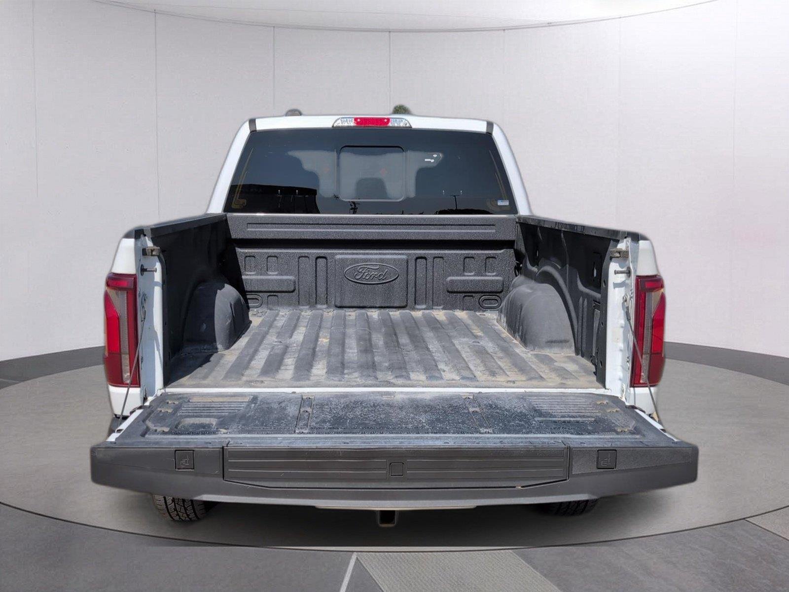Used 2024 Oxford White Ford LARIAT image 5