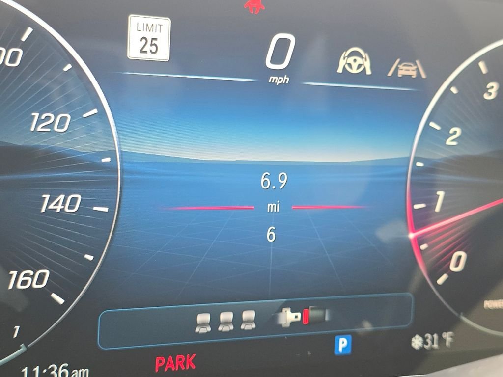 New 2026 Graphite Grey Metallic Mercedes-Benz GLC 300 image 29