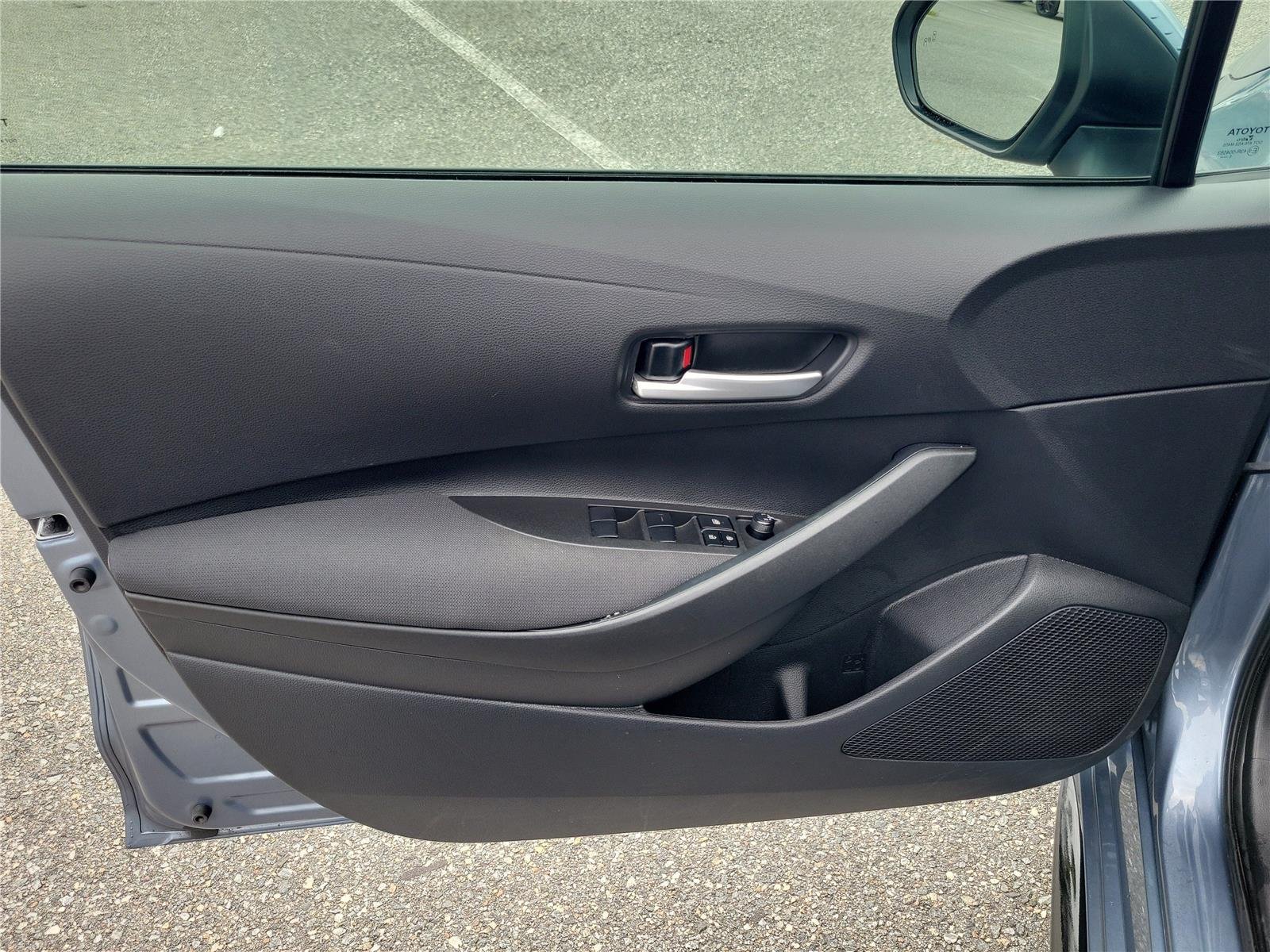 Used 2026 Celestite w/Midnight Black Metallic Roof TOYOTA SE image 15