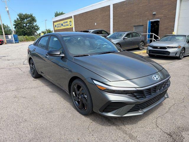 New 2026 Gray Hyundai SEL Sport image 11
