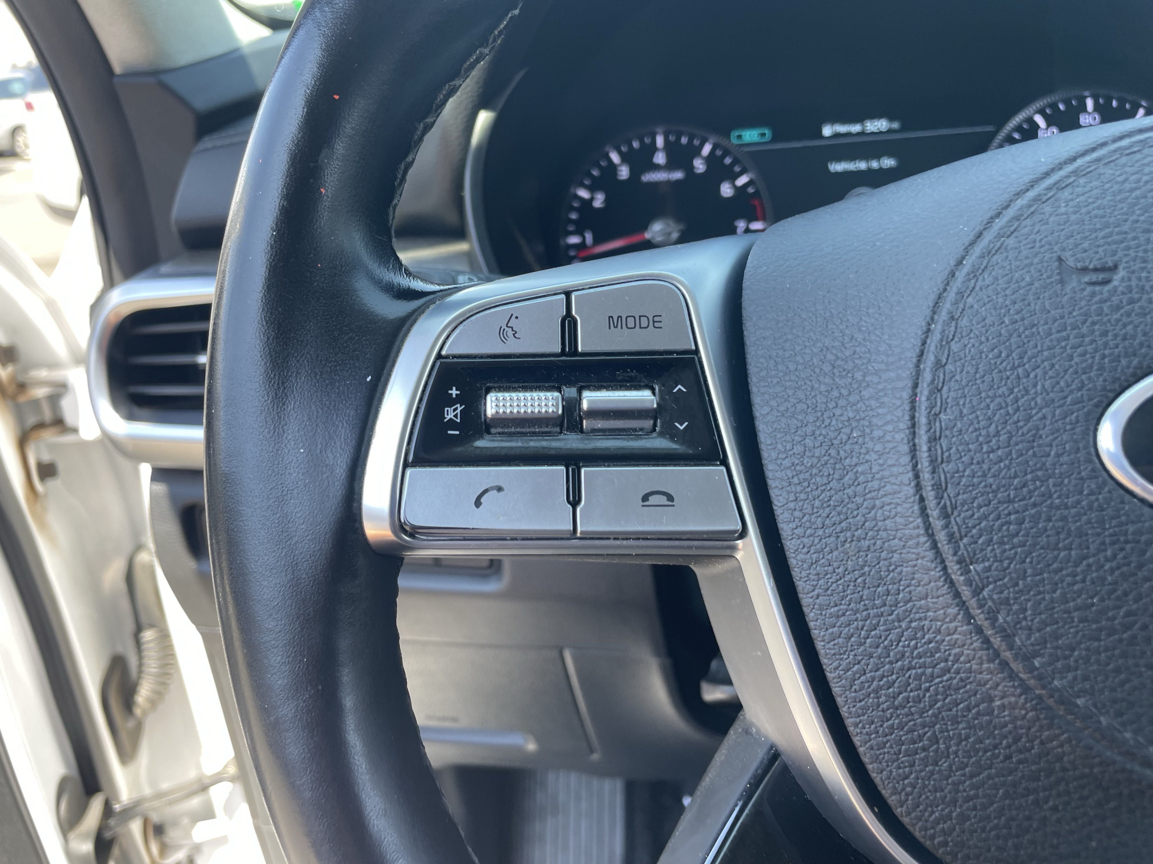 Used 2021 Glacial White Pearl Kia SX image 25
