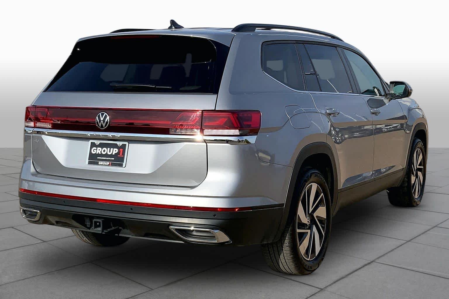 Used 2026 Silver Mist Metallic Volkswagen 2.0T SE w/Technology image 13