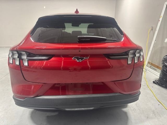 Used 2022 Red Ford Select image 7
