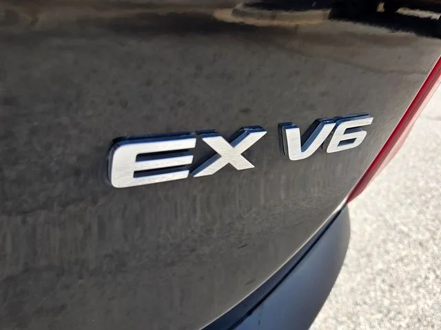 Used 2020 Black Kia EX image 12