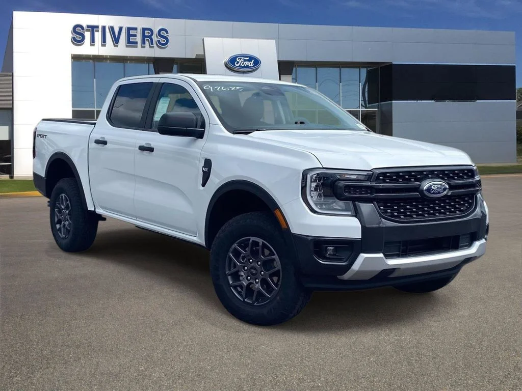 New 2026 Oxford White Ford XLT image 1