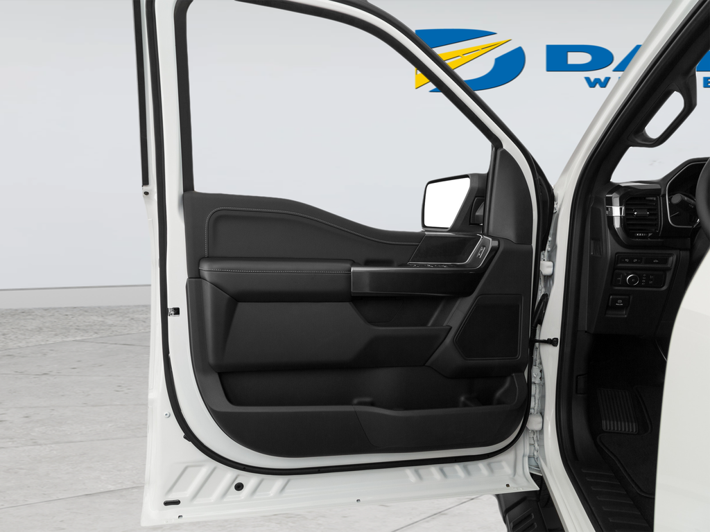 Used 2022 White Ford XLT image 12