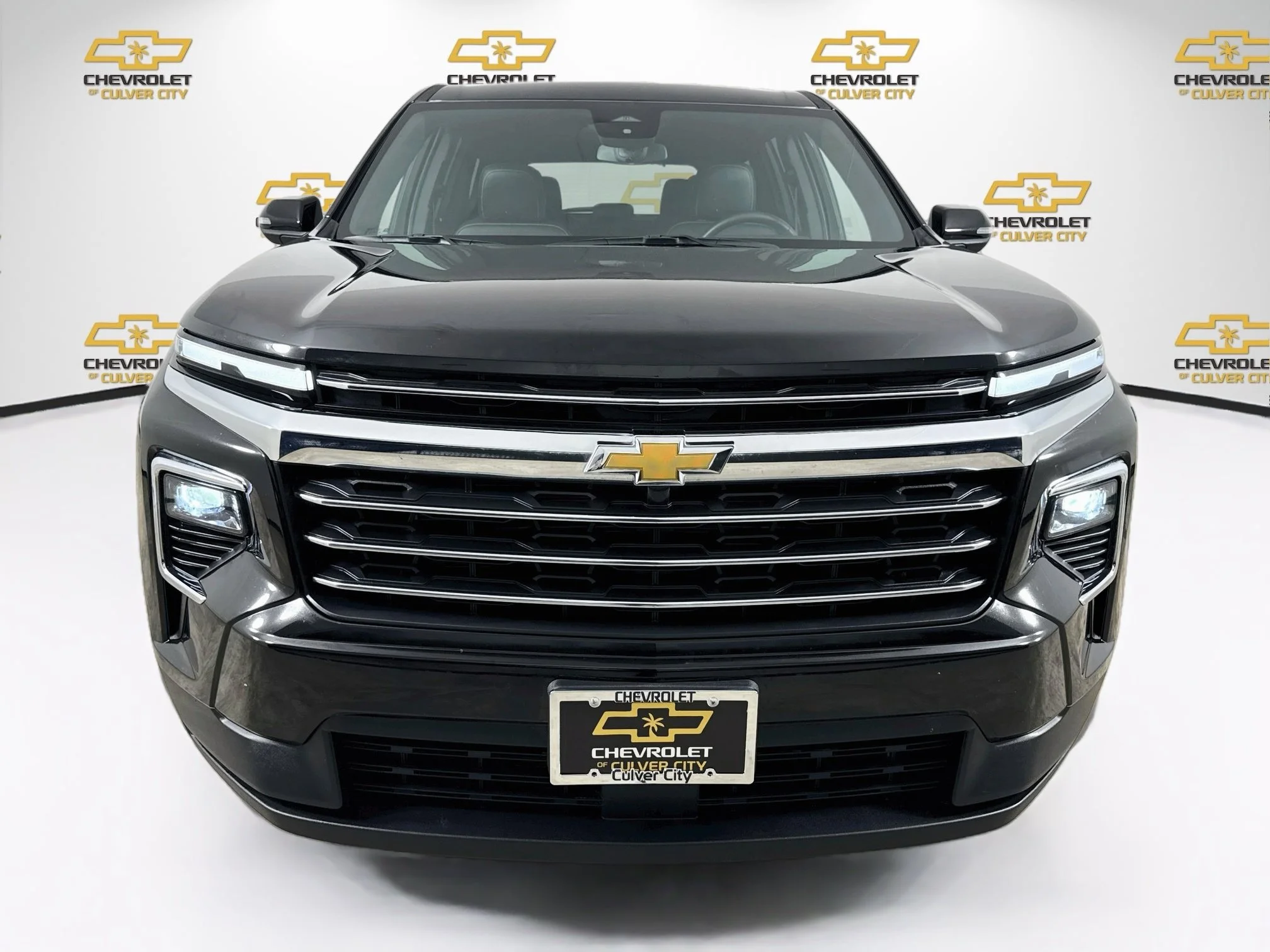 Used 2025 Mosaic Black Metallic Chevrolet LT image 2