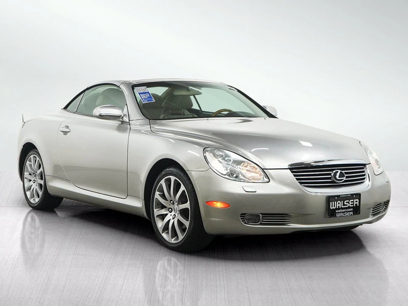 Used 2002 Silver Lexus 430 image 7