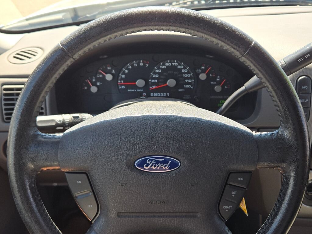 Used 2005  Ford XLT image 30