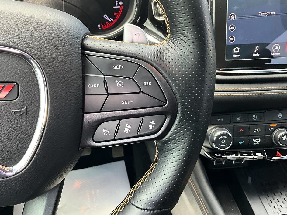 Used 2025 Black Dodge R/T 20th Anniversary Premium image 32