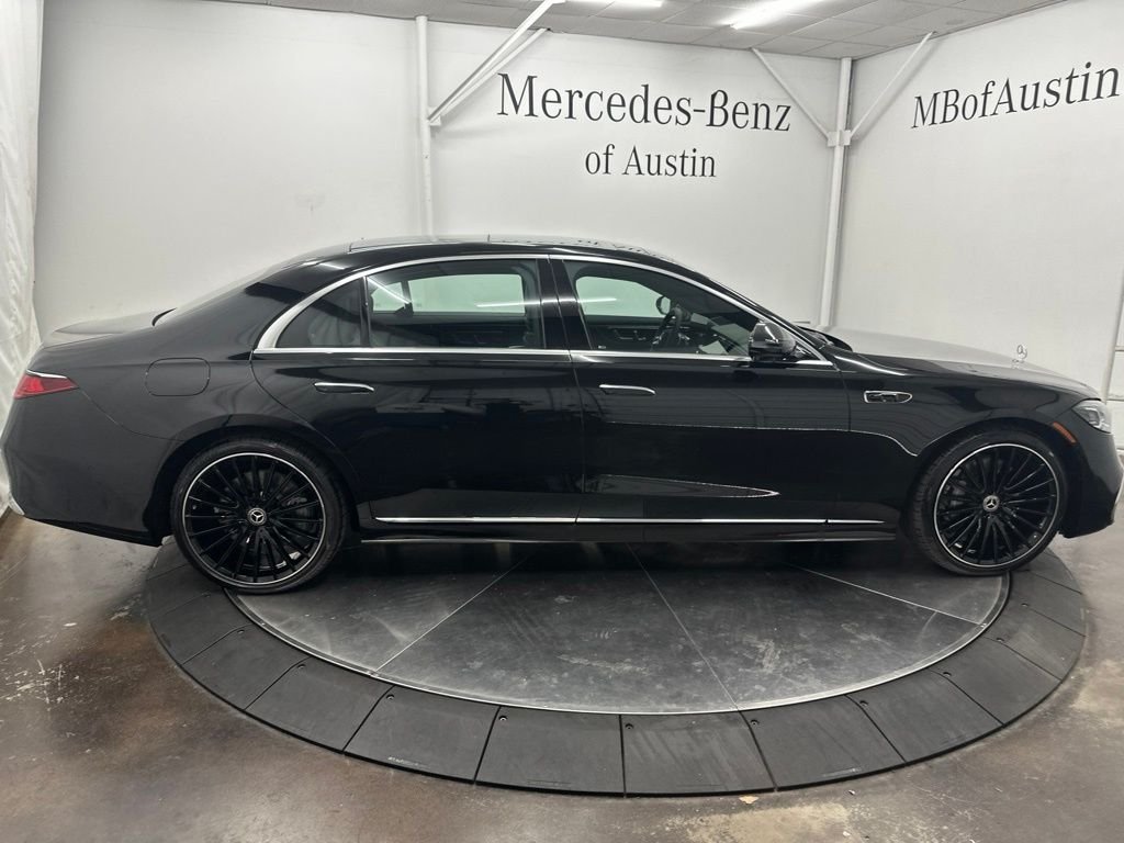 New 2027 Obsidian Black Metallic Mercedes-Benz S 580 image 8