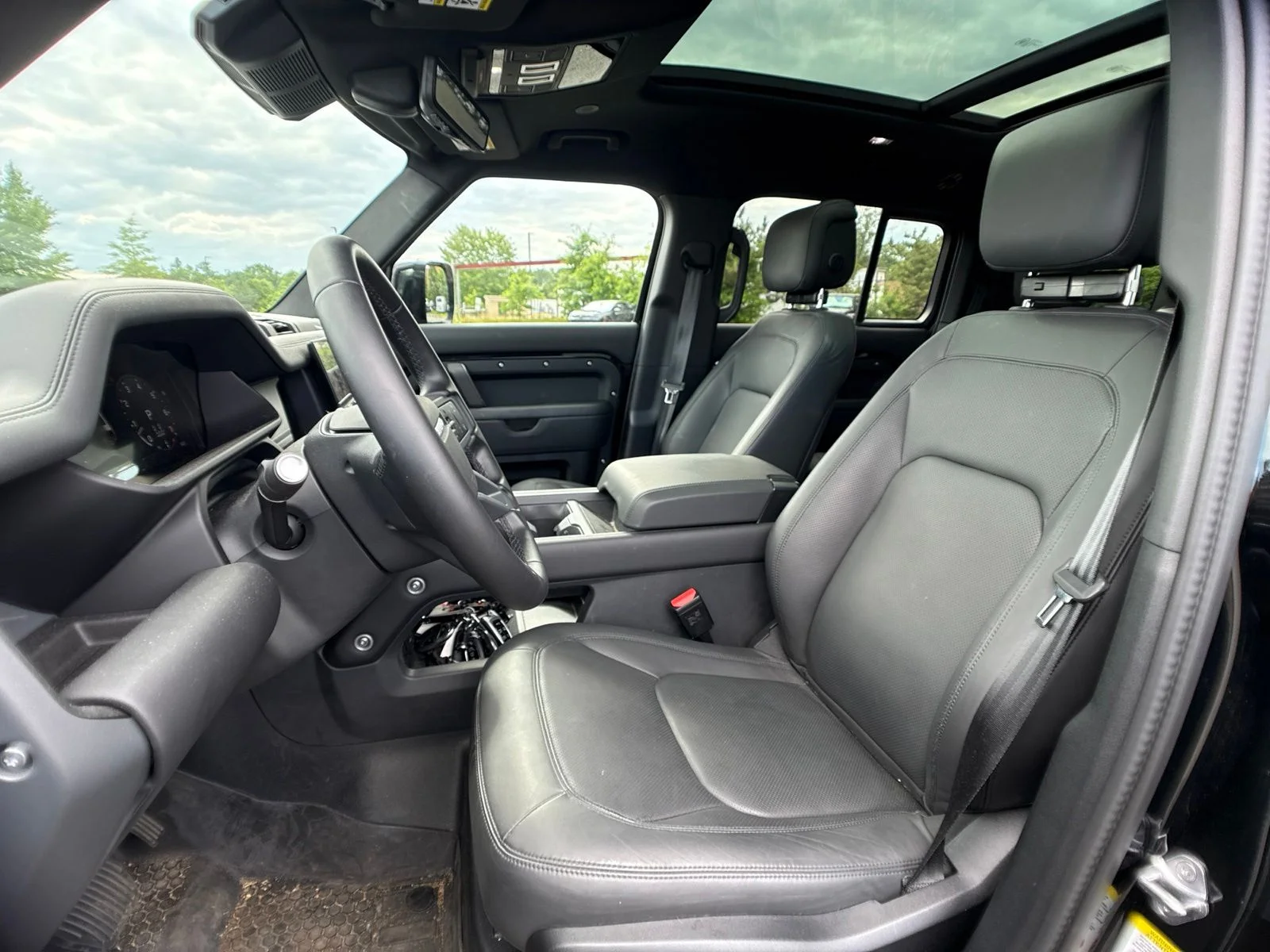Used 2025 Black Land Rover S image 20