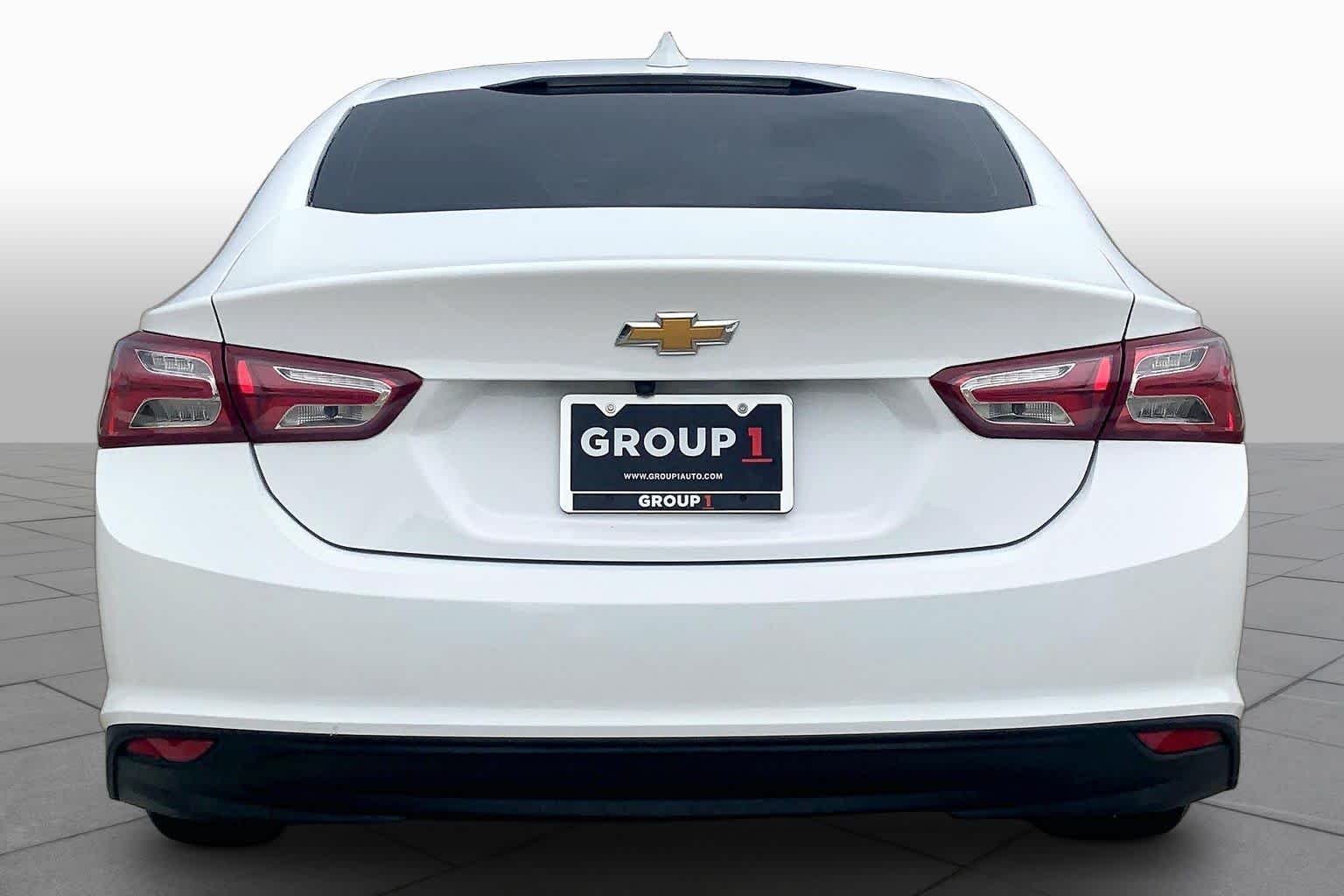 Used 2020 Summit White Chevrolet LT image 5