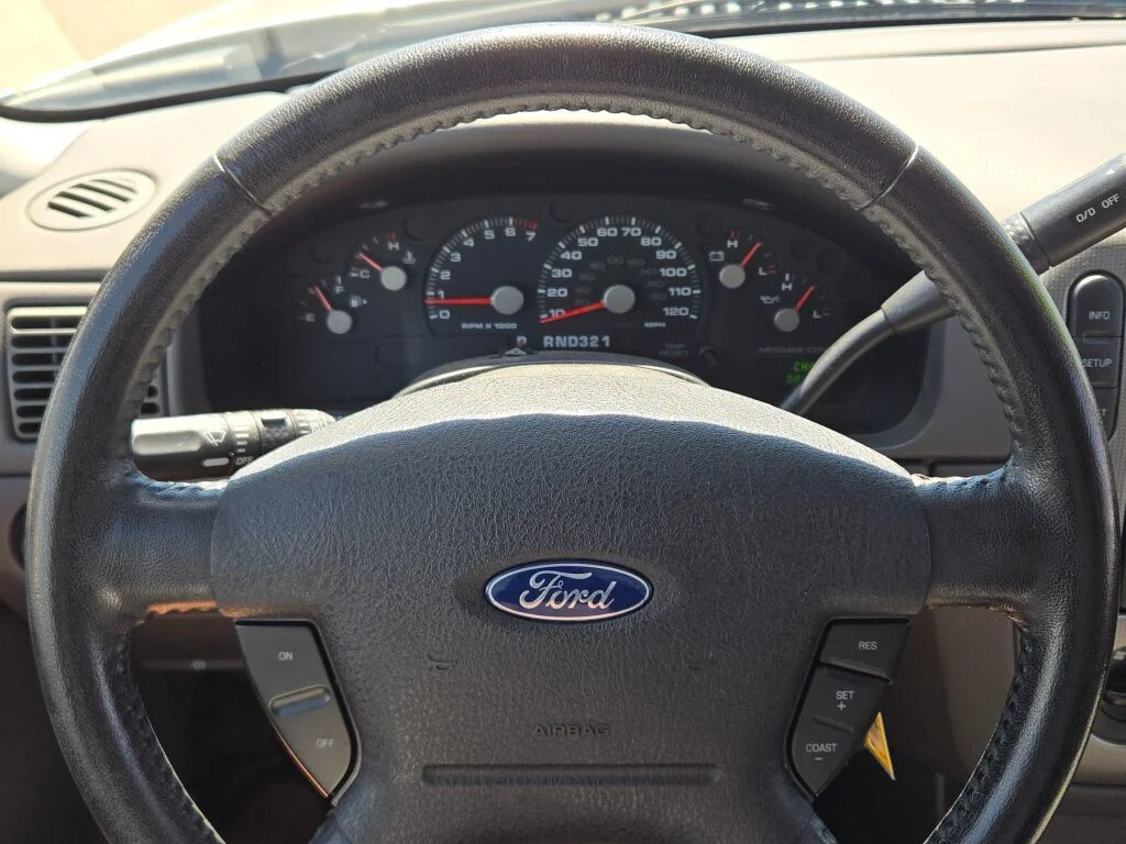 Used 2005 Silver Birch Clearcoat Metallic Ford XLT image 30