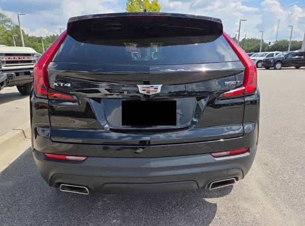 Used 2023 Black Cadillac Luxury image 6