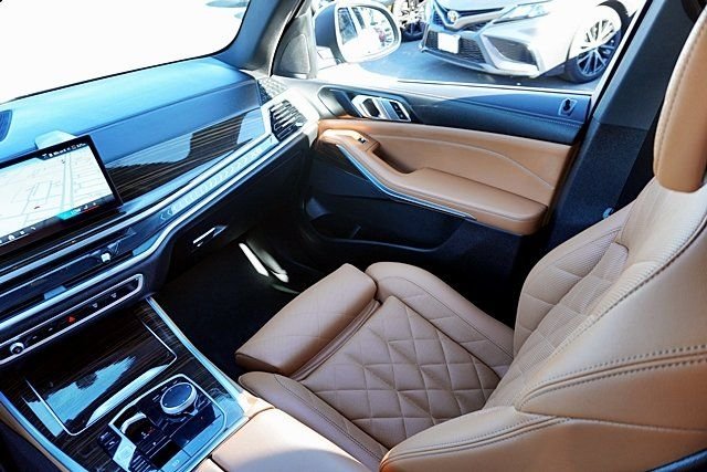 Used 2026 Gray BMW sDrive40i image 23