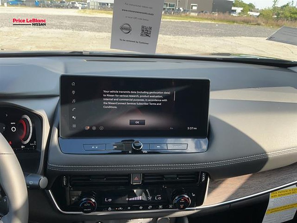 New 2026 Super Black Nissan Platinum image 9