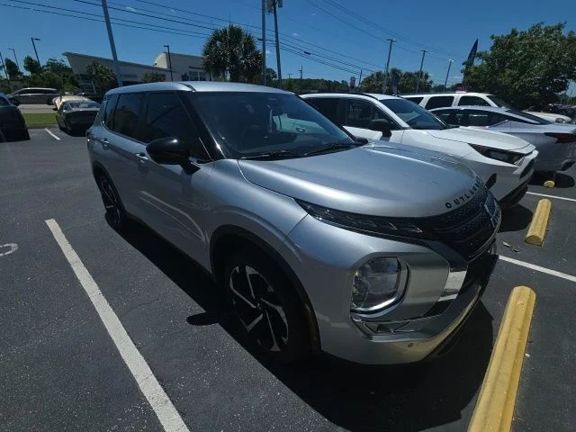 2022 Mitsubishi Outlander