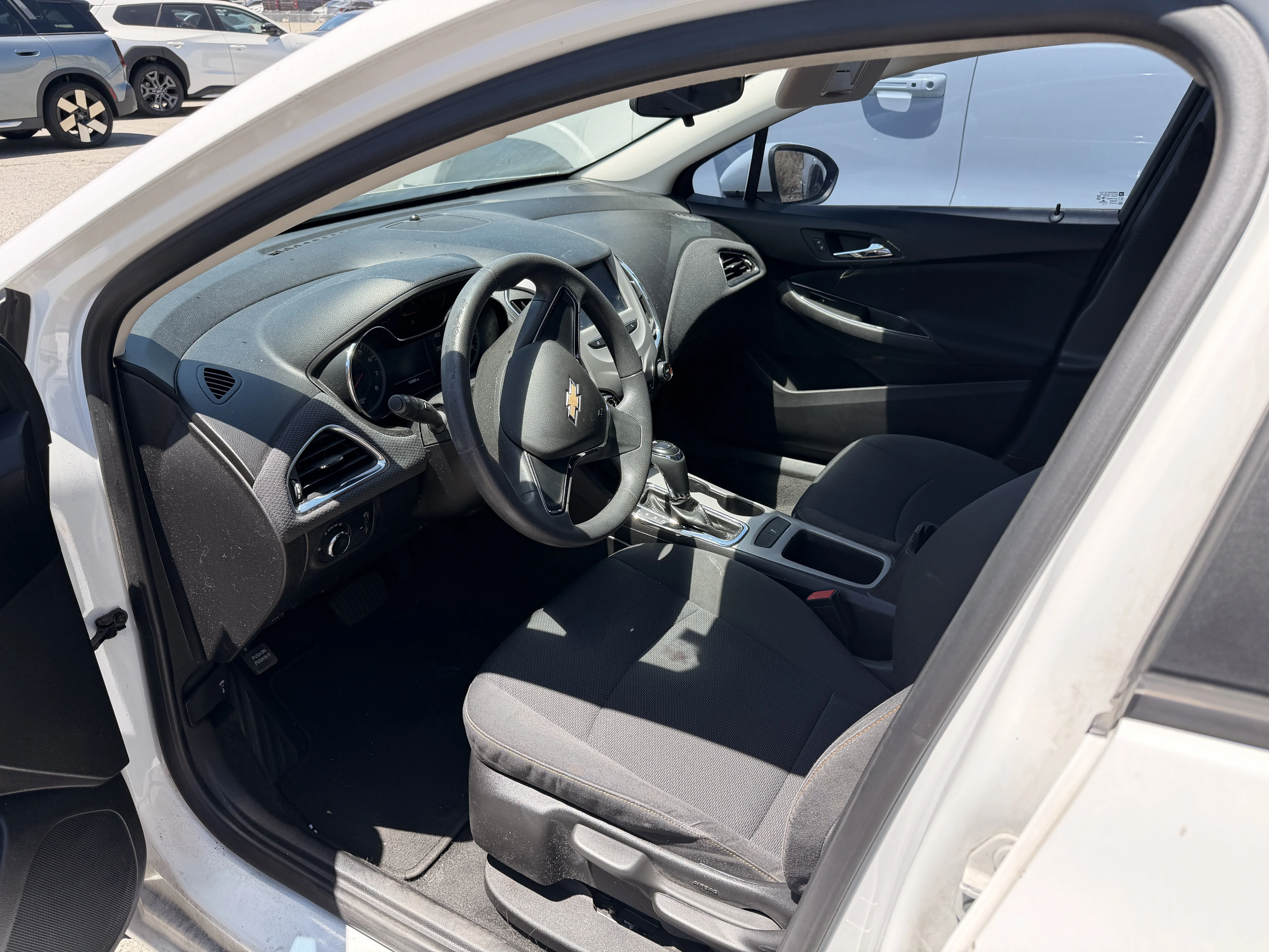 Used 2017 Summit White Chevrolet LS image 3