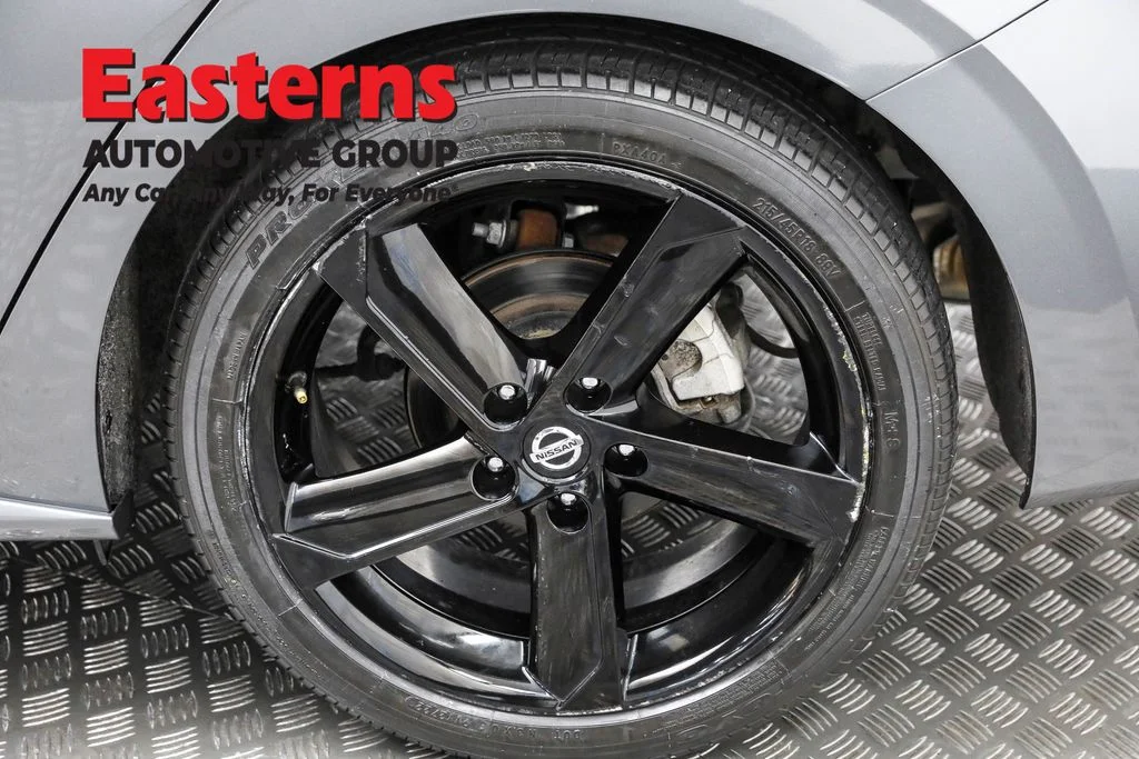 Used 2023 Gray Nissan SR image 32