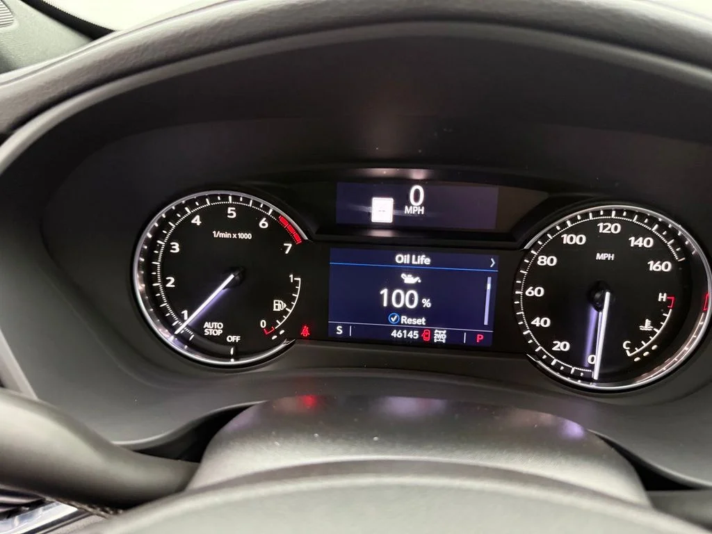 Used 2022 Black Cadillac Sport image 22