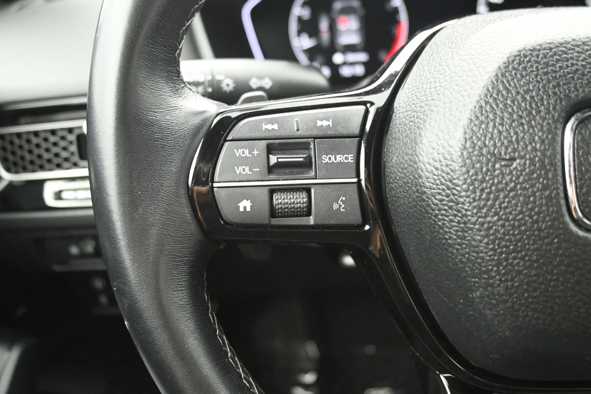 Used 2024  Honda 4D SEDAN 2.0L SPORT AUTO image 22