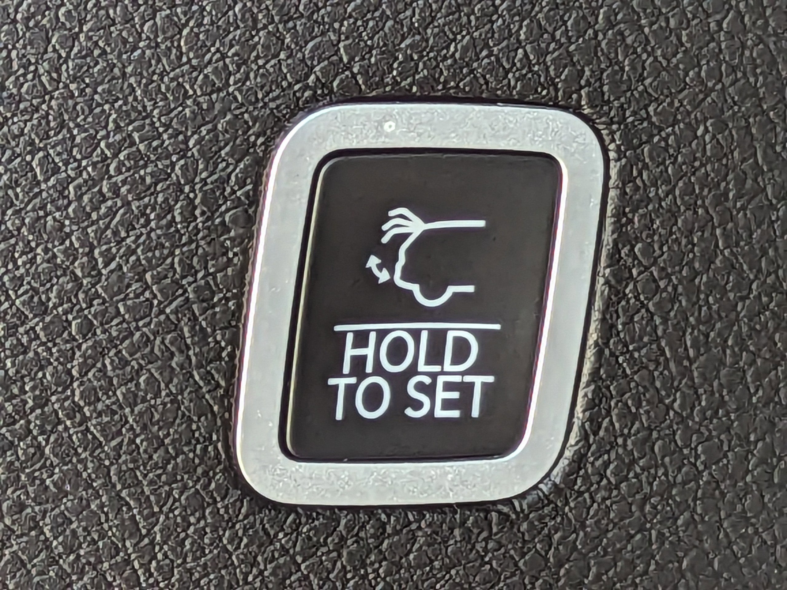 2025 Jeep Wagoneer Series I - Photo 13