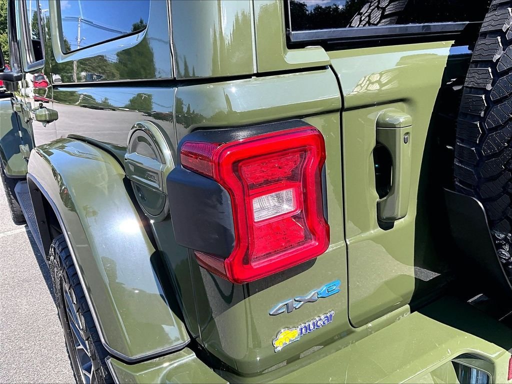 Used 2024 Green Jeep High Altitude 4xe image 34