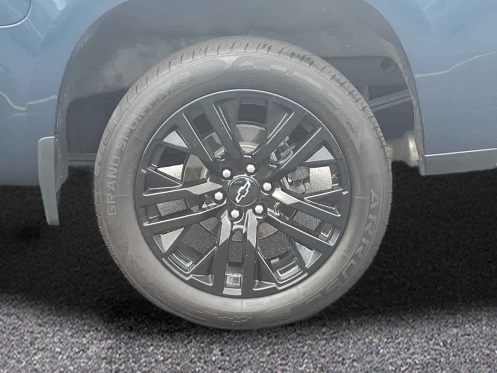 Used 2023 Northsky Blue Metallic Chevrolet High Country image 3
