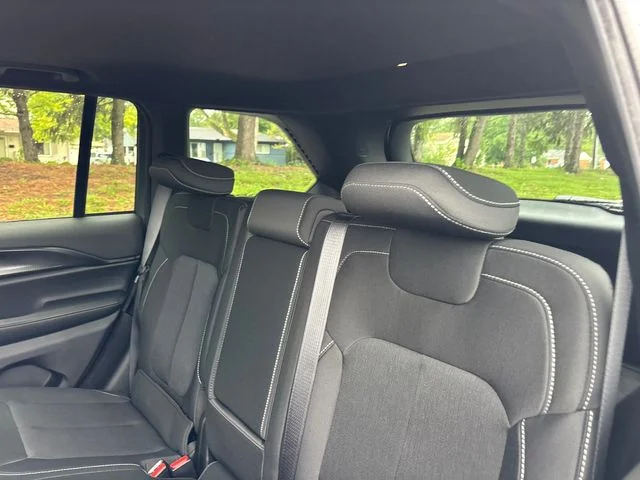 New 2027 White/off-white Jeep Laredo X image 3